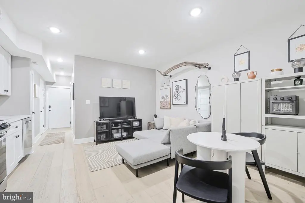 1144 Owen Pl Ne #1, WASHINGTON