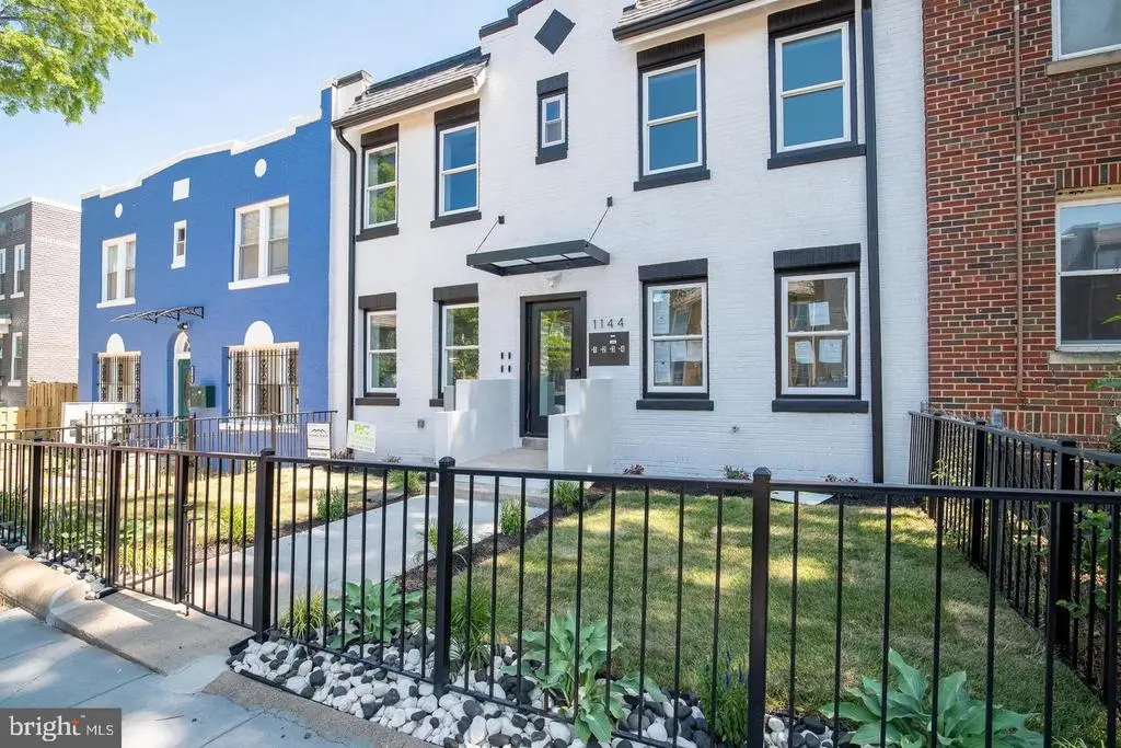 1144 Owen Pl Ne #1, WASHINGTON