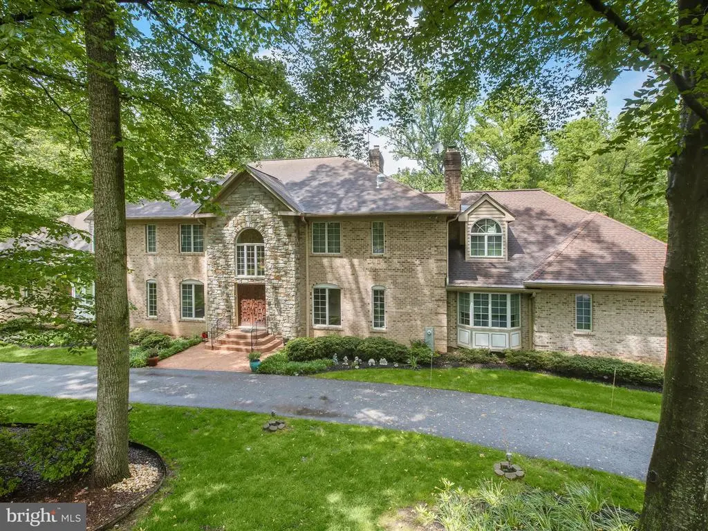 10 Brookstone Ct, Lutherville Timonium