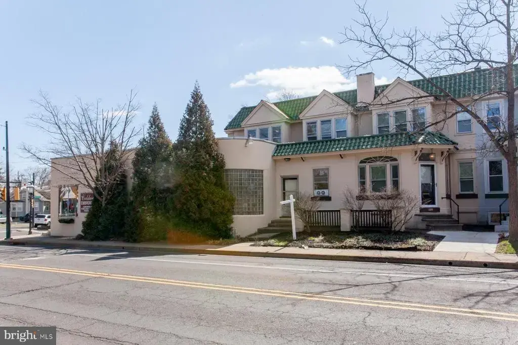248 W State St, DOYLESTOWN