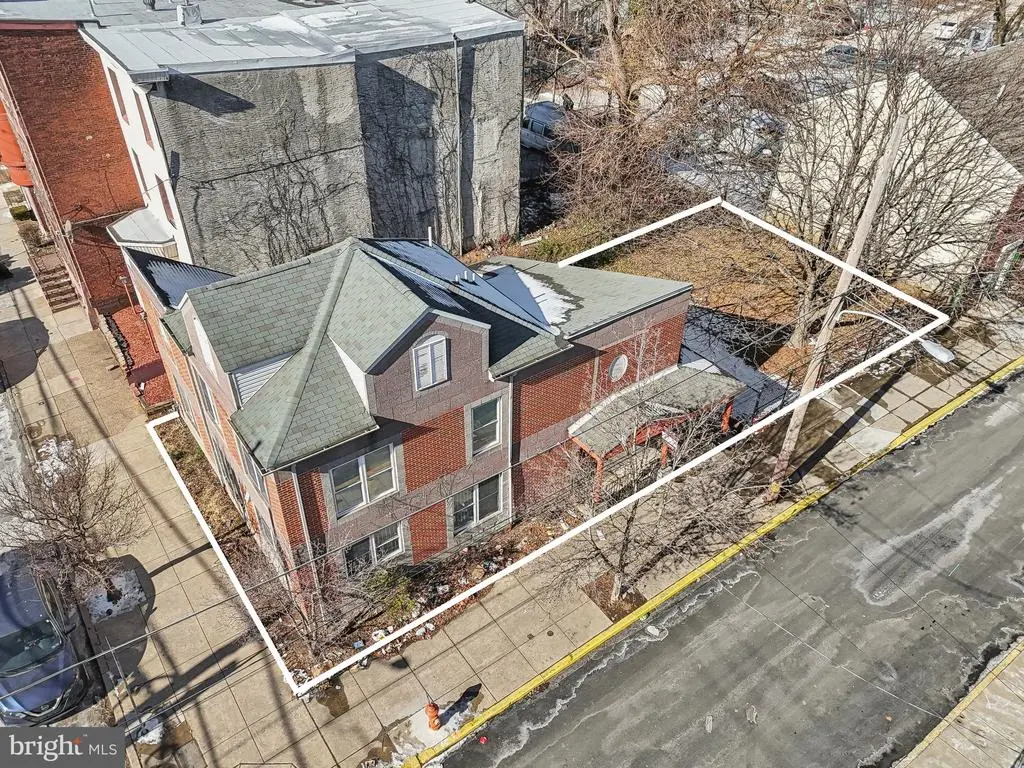 1711 W Jefferson St, PHILADELPHIA