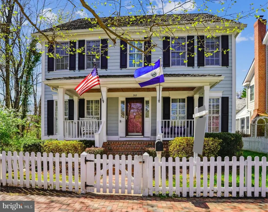 302 Tschiffely Square Rd, Gaithersburg