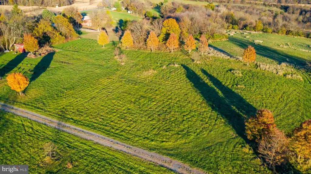 18729 Penn Shop Rd, Mount Airy