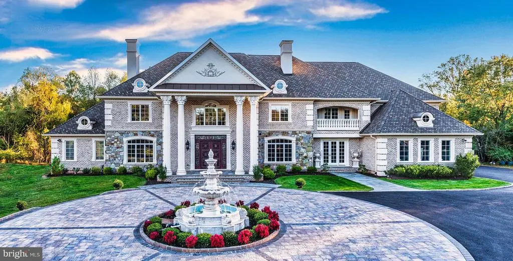 11643 Blue Ridge Ln, GREAT FALLS