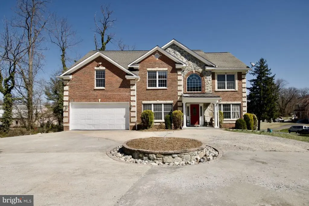 9615 Main St, Damascus