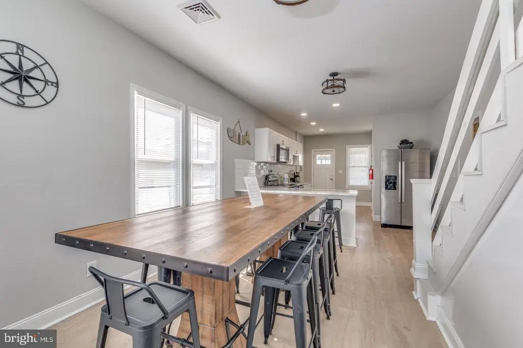 222 E Burk Ave #4, WILDWOOD