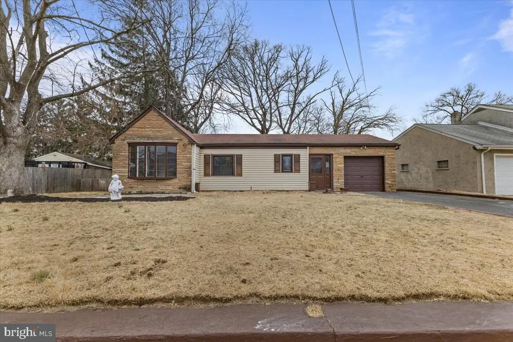 56 Wert Ave, HAMILTON