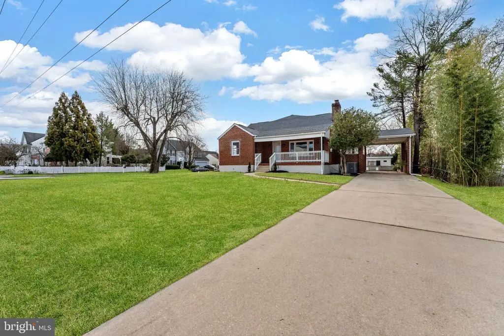 10011 Bird River Rd, Middle River