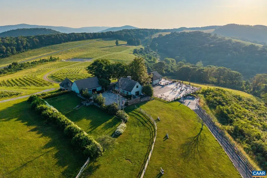 24981 Blue Ridge Pkwy, VESUVIUS