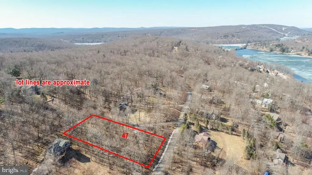 47 Ridgewood Dr, Oakland