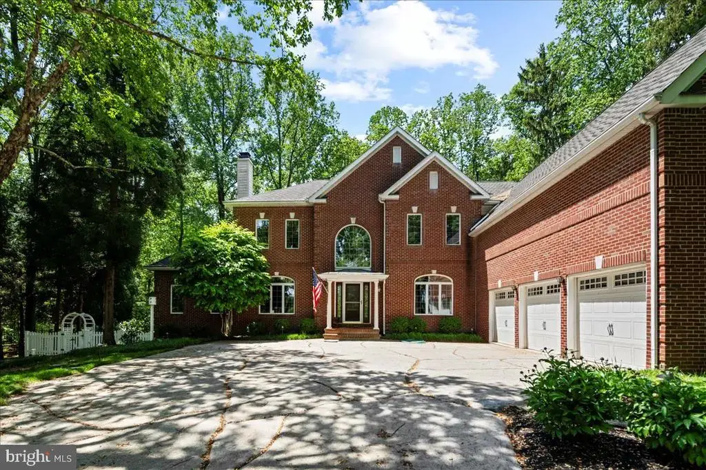 52 Woodside Ln, NEW HOPE