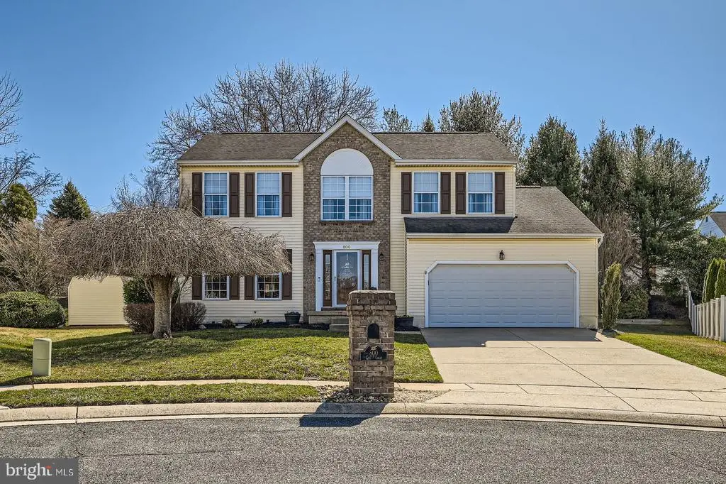 800 Gail Ct, Forest Hill