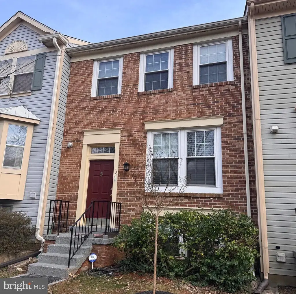 109 Twisted Stalk Dr, Gaithersburg