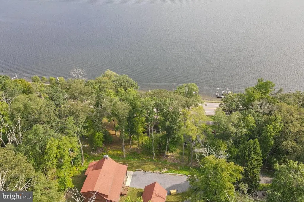 249 Marys Ln, Oakland