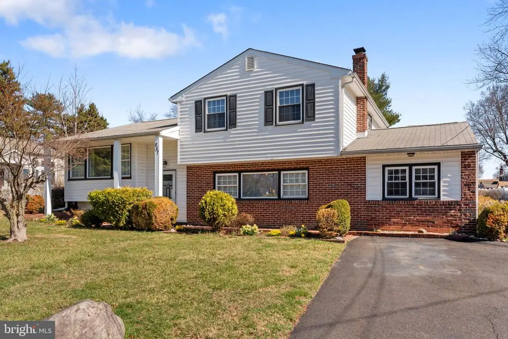 Photo of Listing #PABU2090072