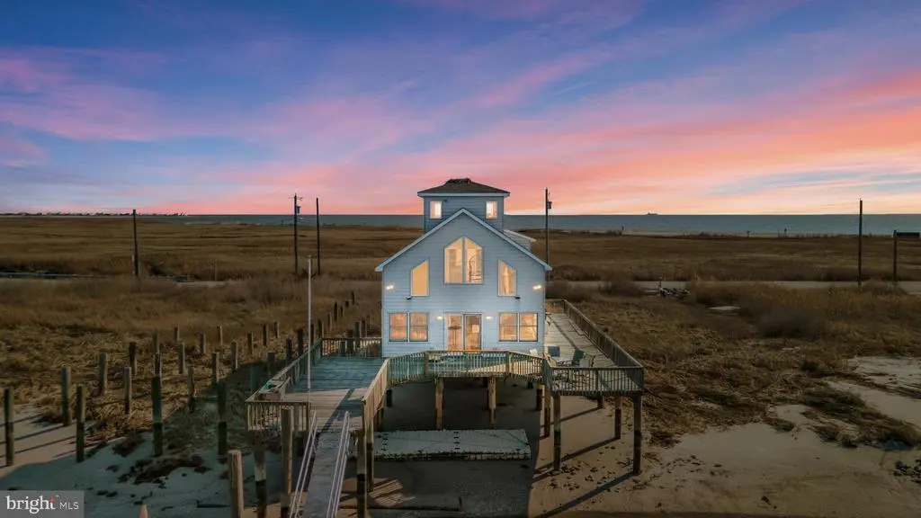 510 Bay Point Rd, Cedarville