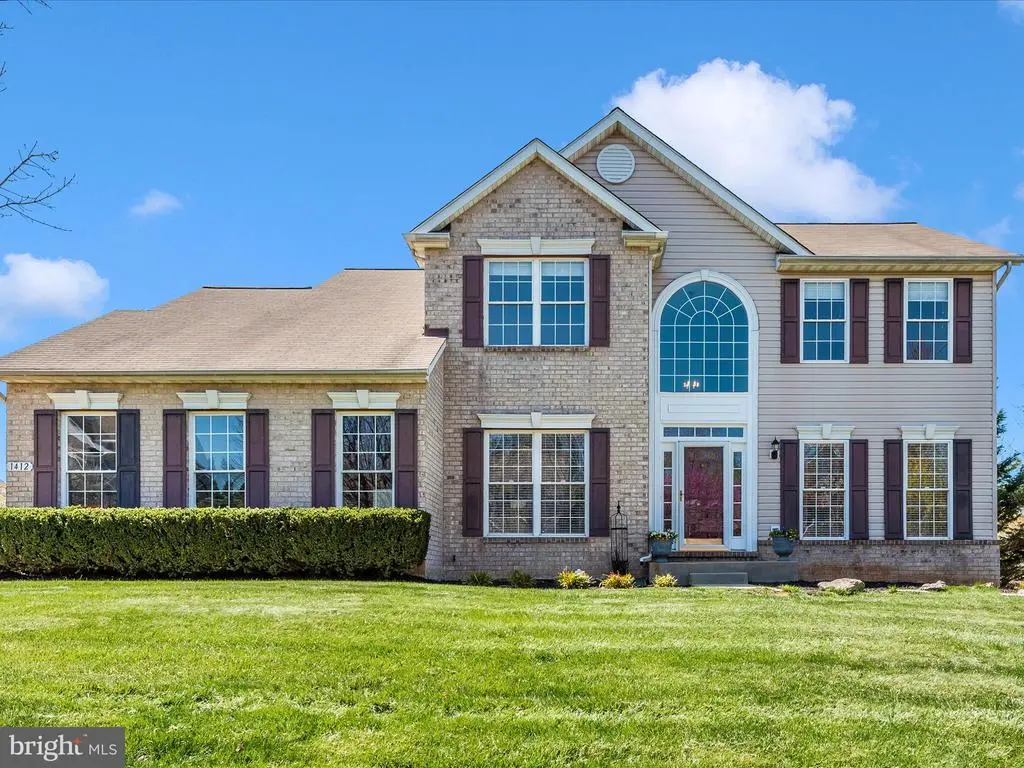 1412 Summer Sweet Ln, Mount Airy