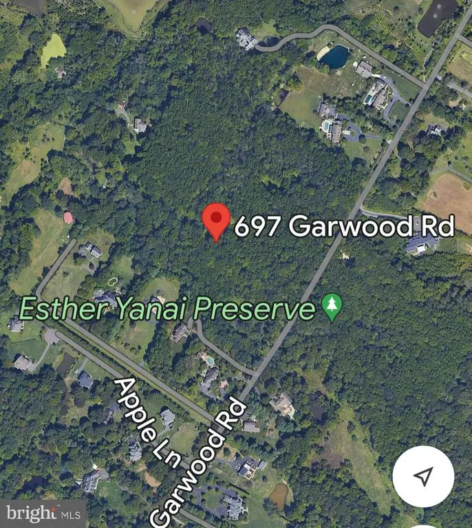 697 Garwood Rd, Moorestown