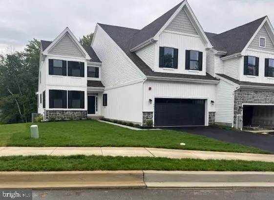 401 Leahy Dr, Newark