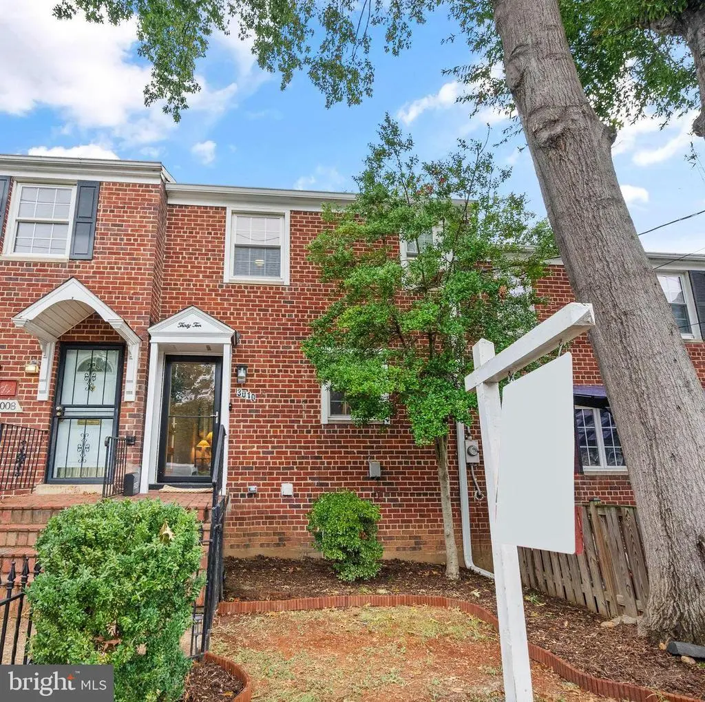 3010 Landover St, Alexandria