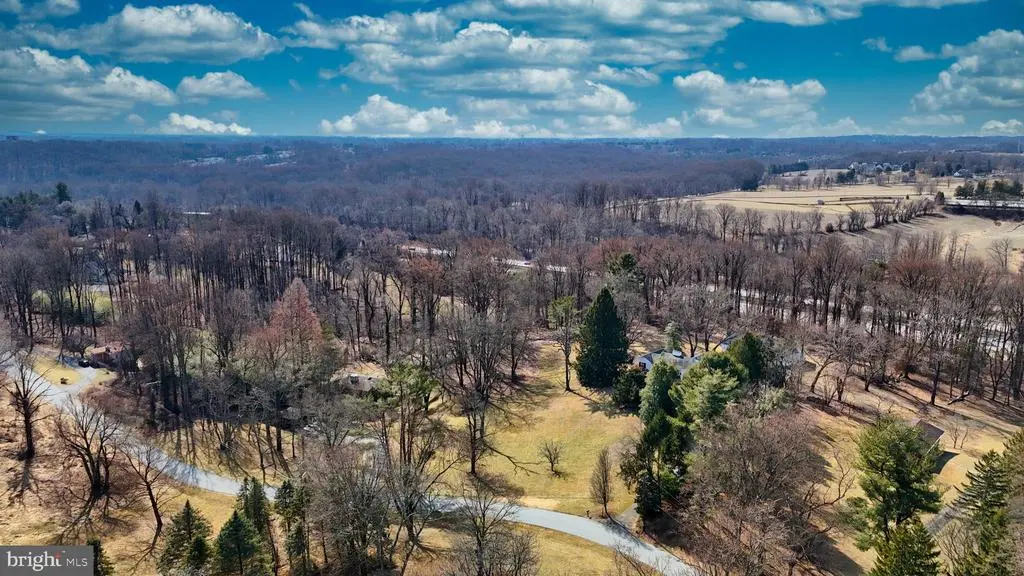 9121 Field Rd, Baltimore