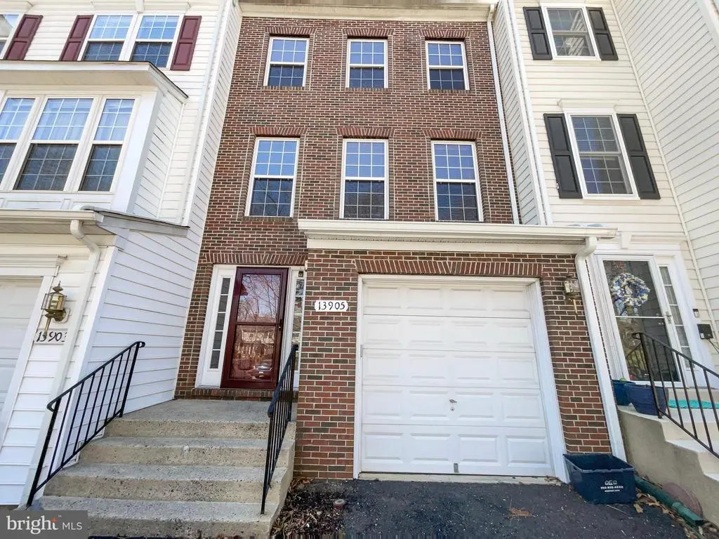 13905 Gothic Dr, Centreville