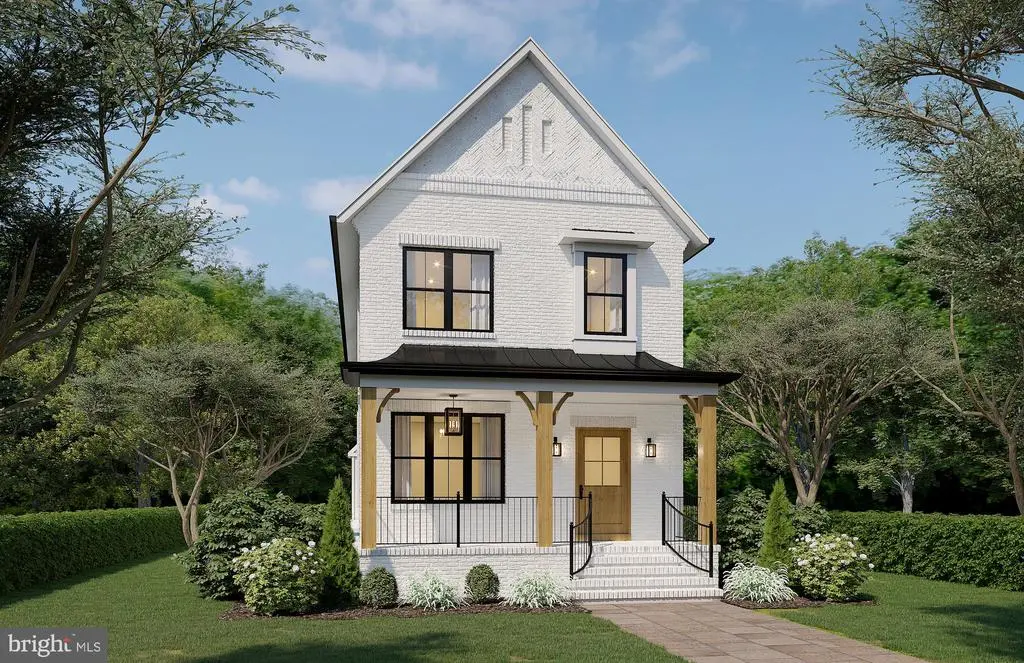 724 N Cleveland St, ARLINGTON