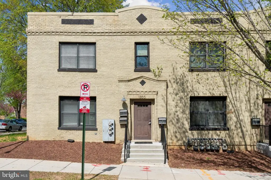 1300 Childress St Ne #3, WASHINGTON