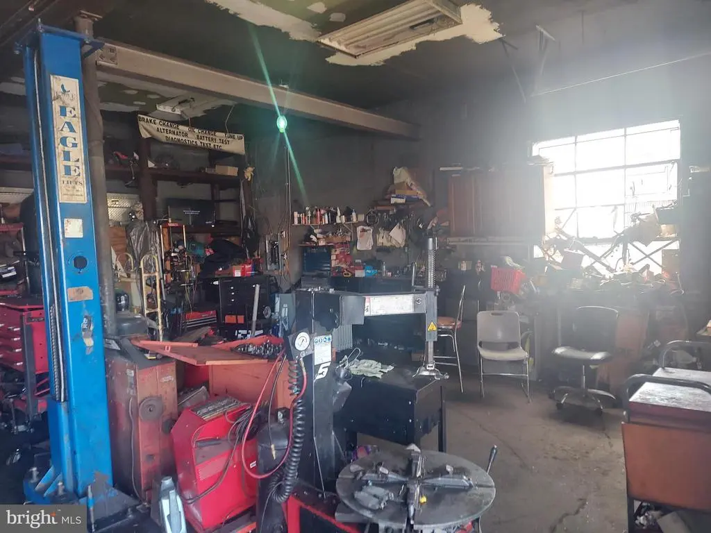 916 Taylor St Nw, WASHINGTON