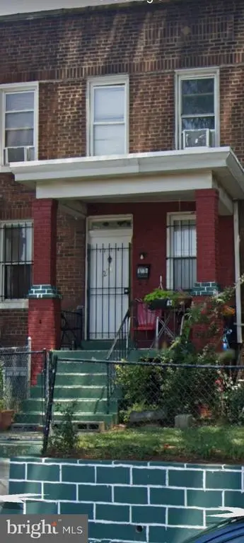 1274 Neal St Ne, WASHINGTON