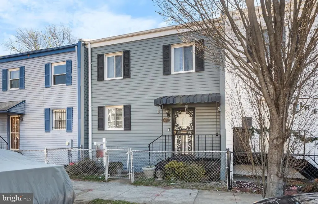 1643 11th Pl Ne, WASHINGTON