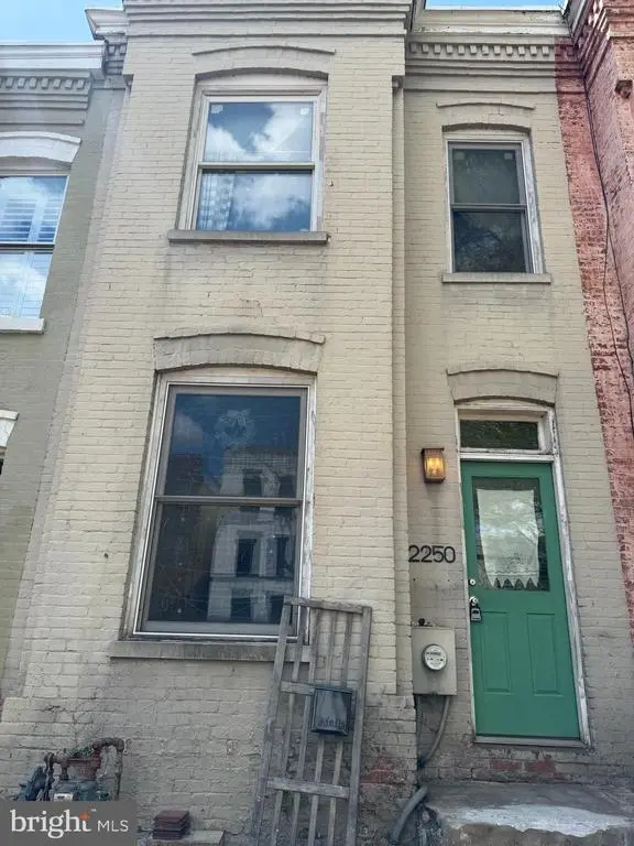 2250 12th St Nw, WASHINGTON