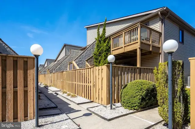 105 120th St #111, Ocean City