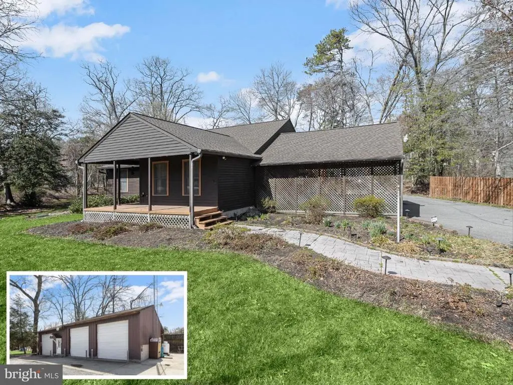 206 Magothy Bridge Rd, Pasadena