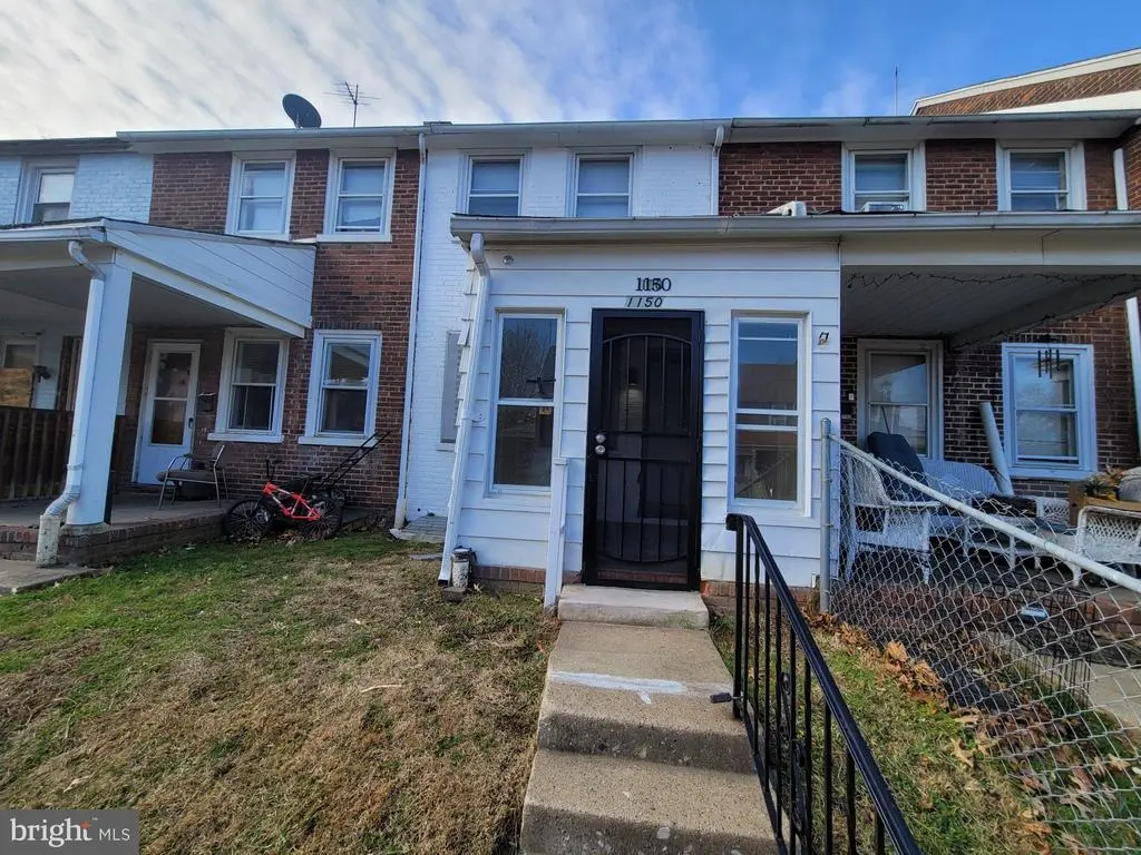 1150 Pine Ln, Chester