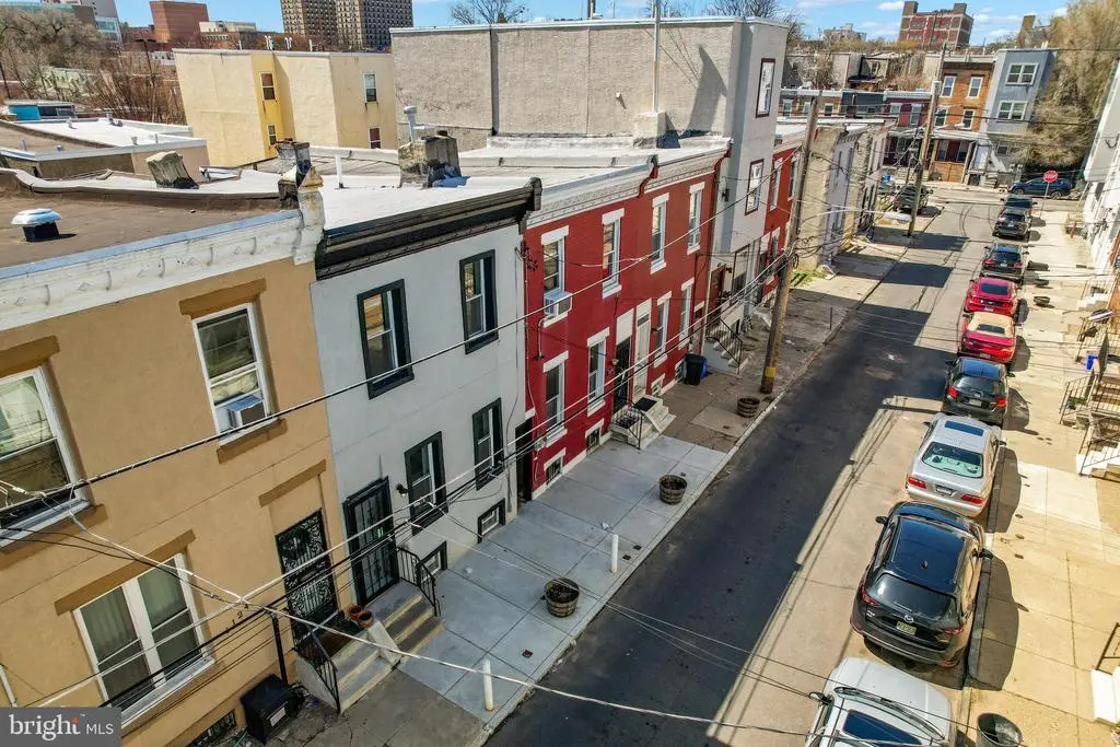 1126 W Nevada St, PHILADELPHIA