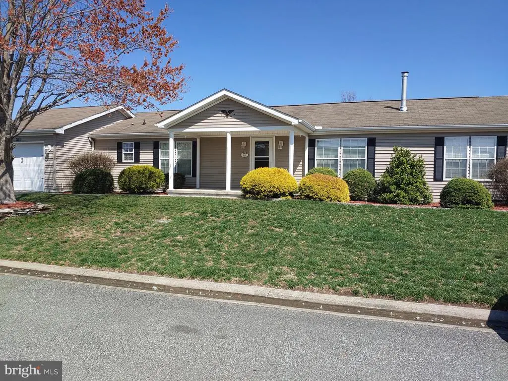 408 Moore Pl #408, Dover