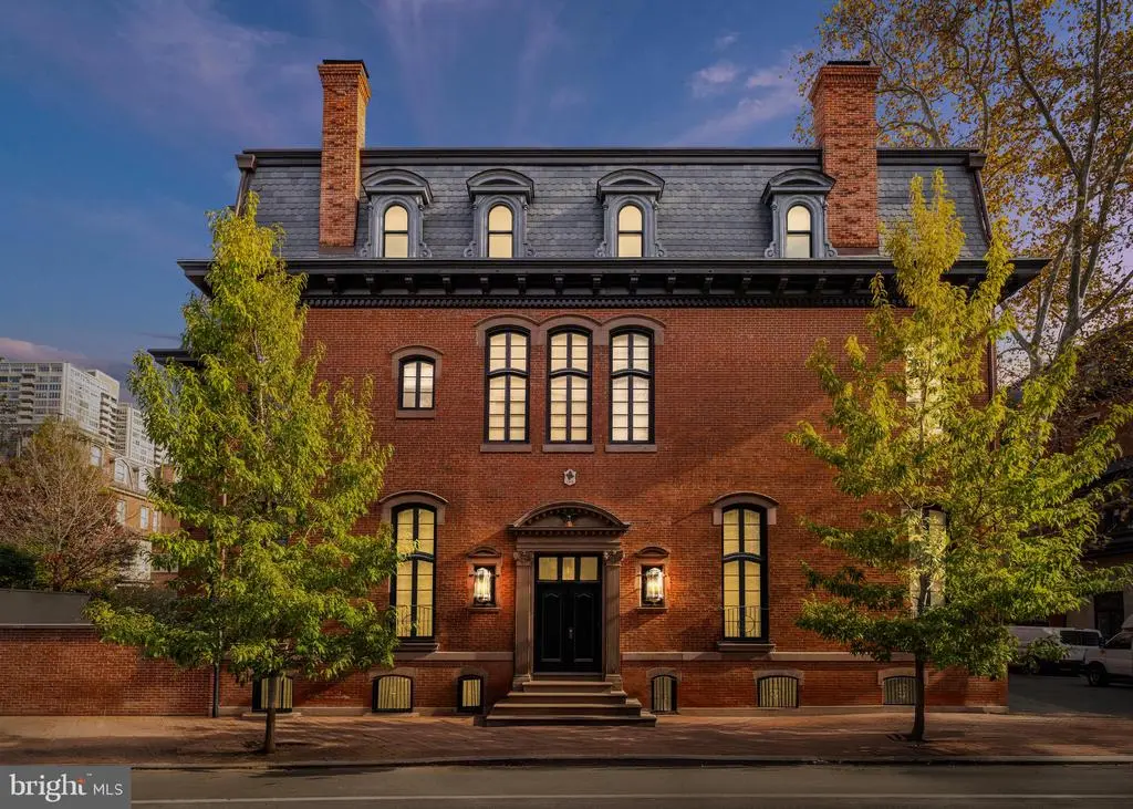 2041 Delancey Pl, PHILADELPHIA