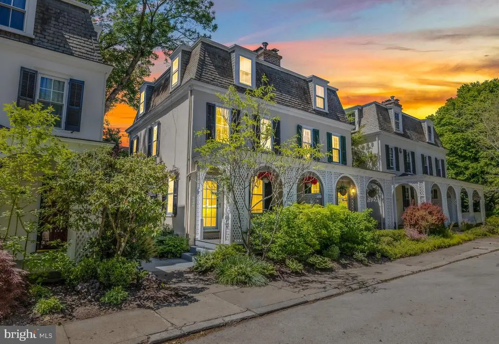 8616 Evergreen Pl, Philadelphia