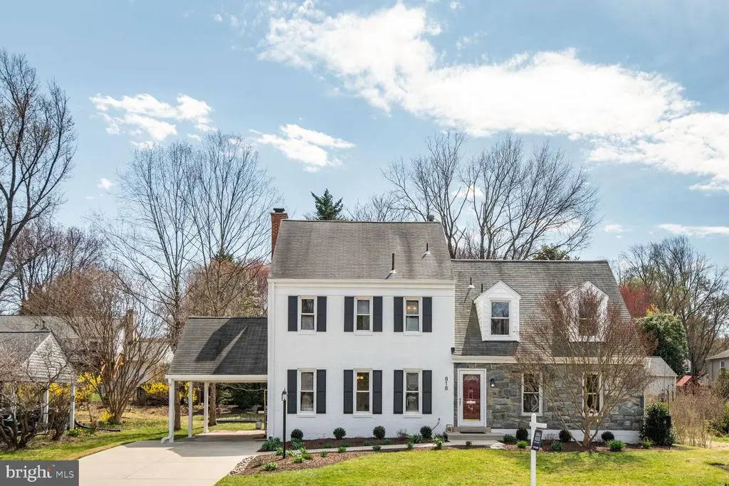 818 Fordham St, Rockville