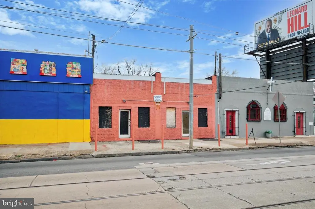 2205-7 Island Rd, PHILADELPHIA