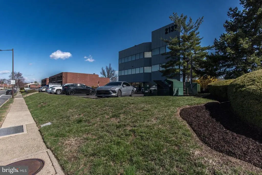 2137 Welsh Rd #2e, PHILADELPHIA