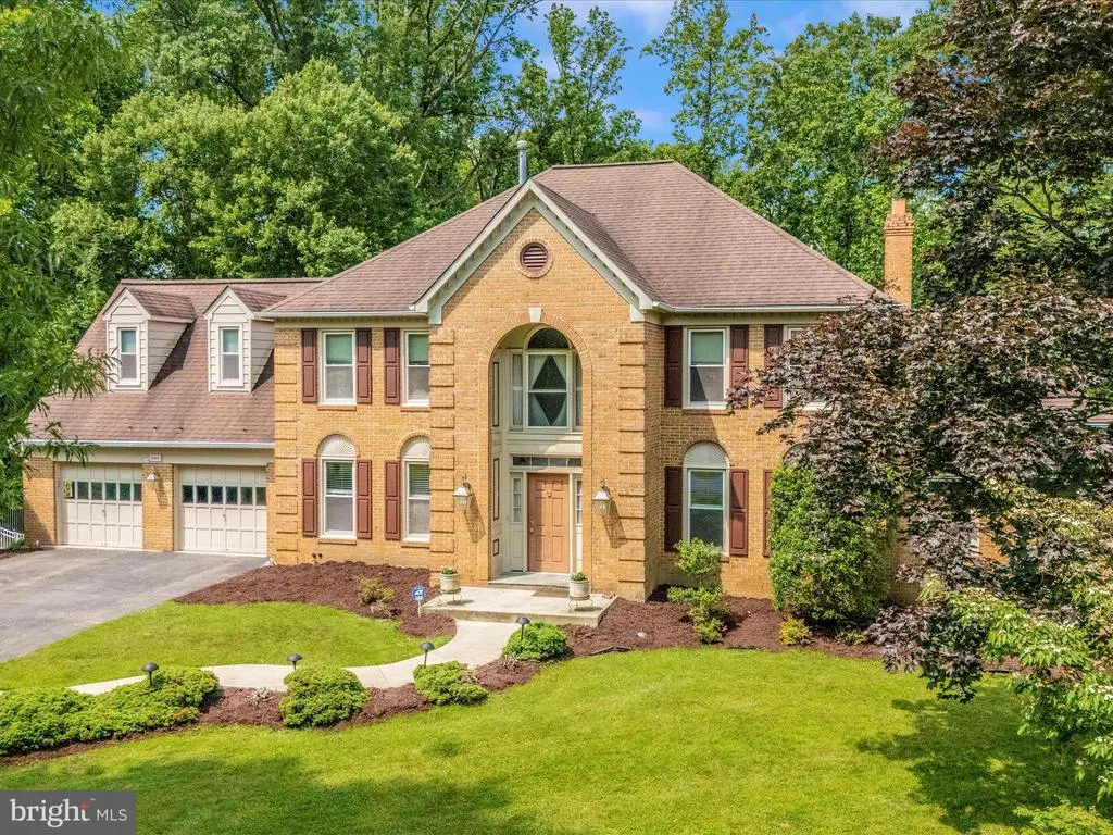 608 Silverstone Ct, Silver Spring