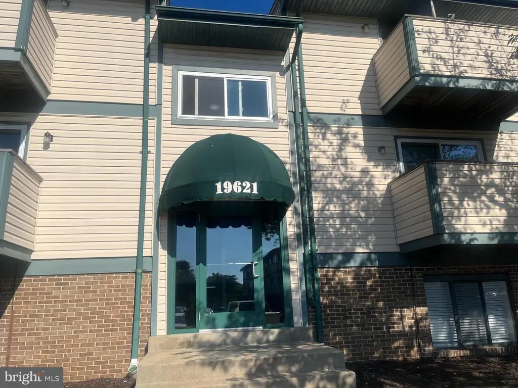 19621 Gunners Branch Rd #l, GERMANTOWN