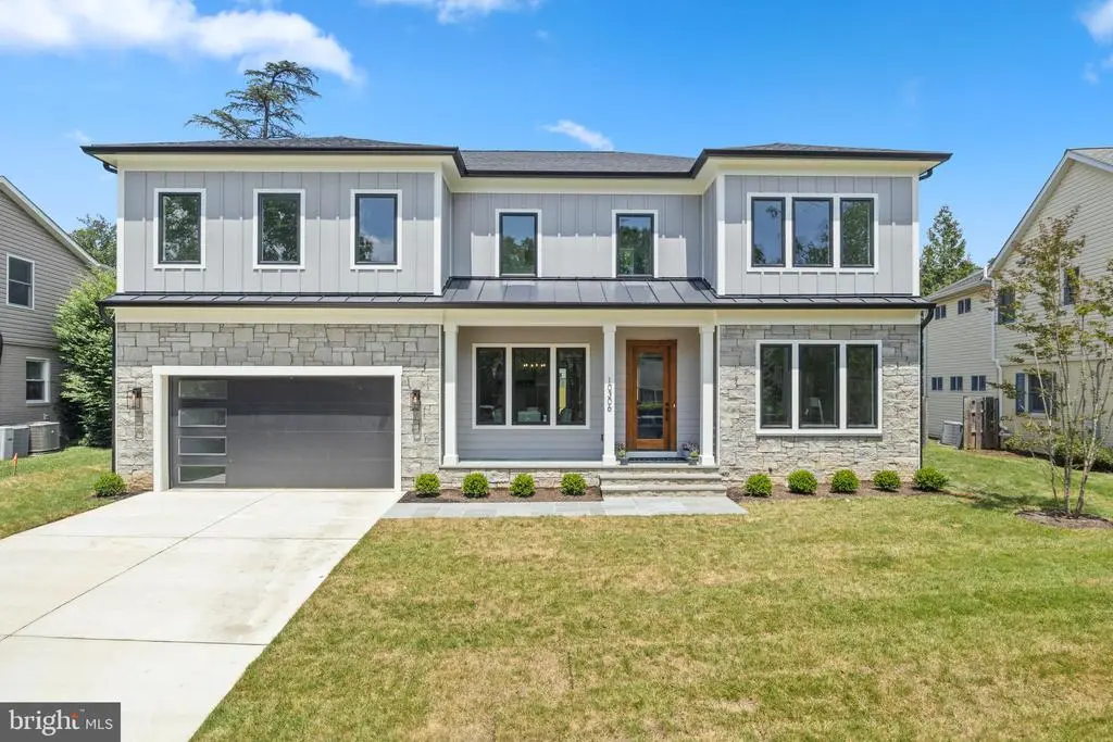 10306 Greenfield St, Kensington