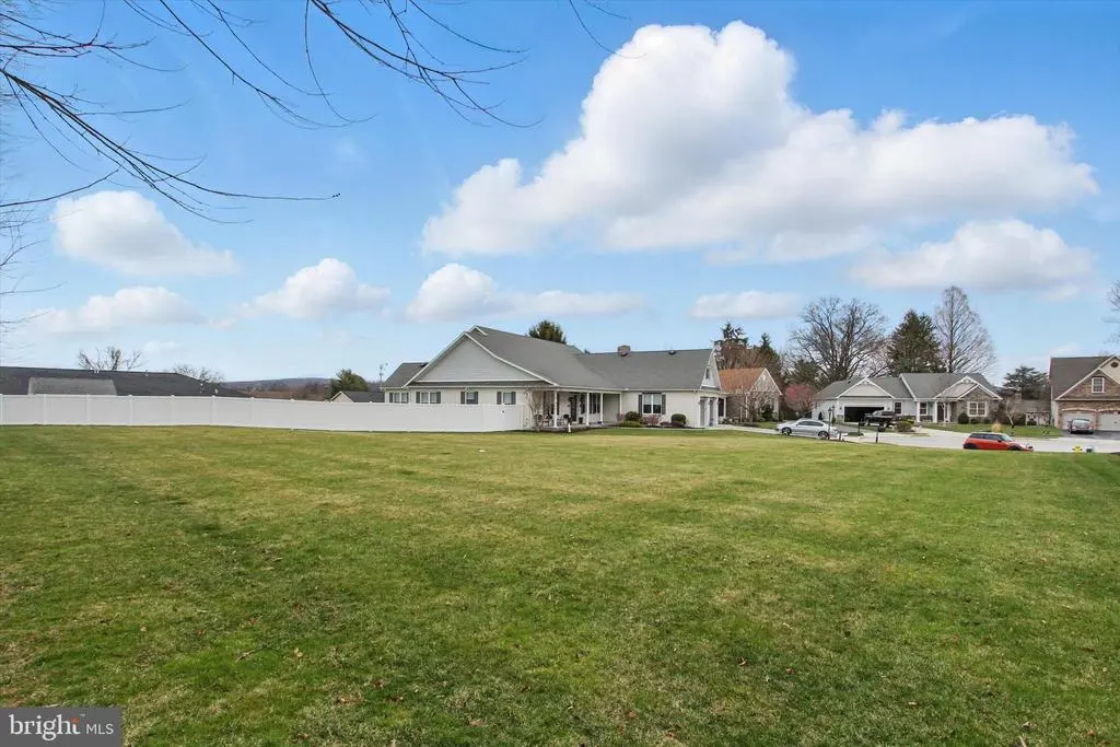 1022 Stonecroft Dr, Hanover