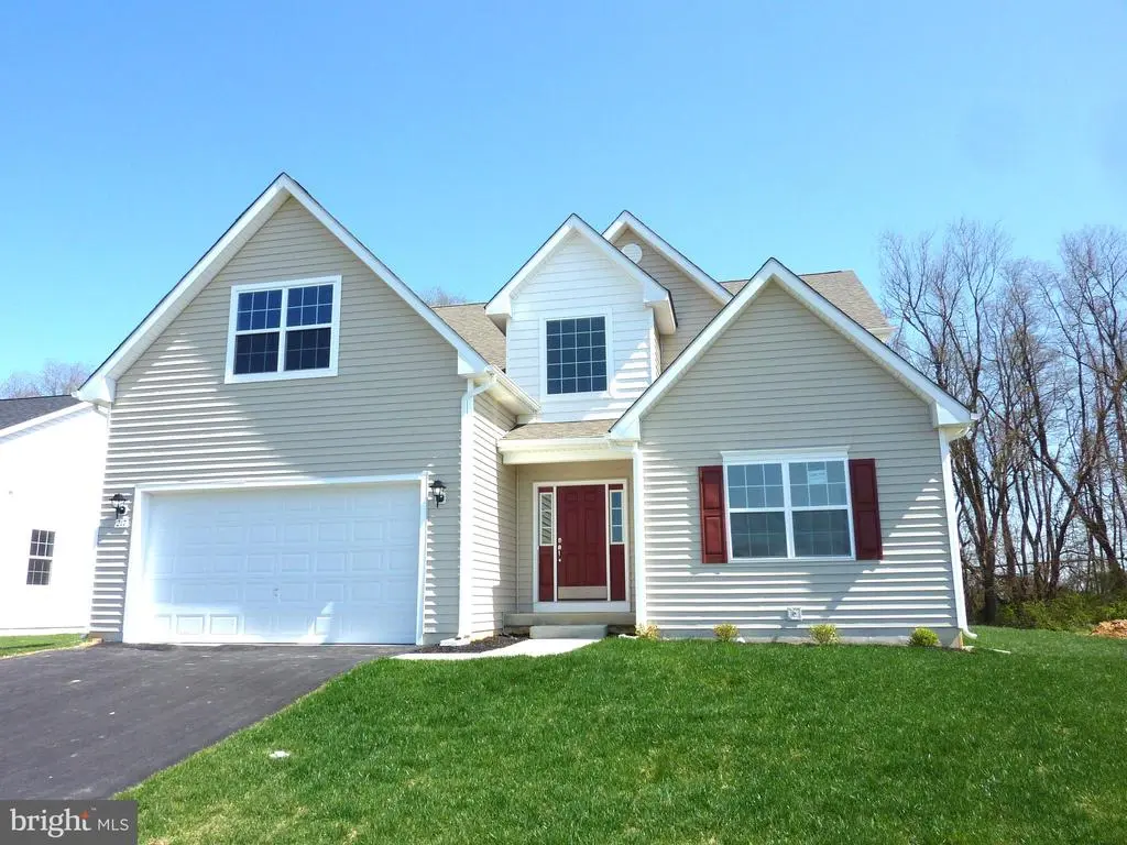 217 Villa Dr, CLAYTON