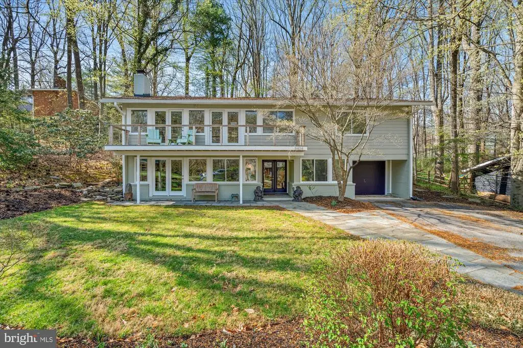 8404 Peck Pl, Bethesda