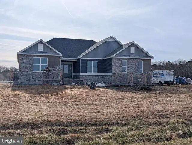 22344 Hummingbird Rd, Ellendale