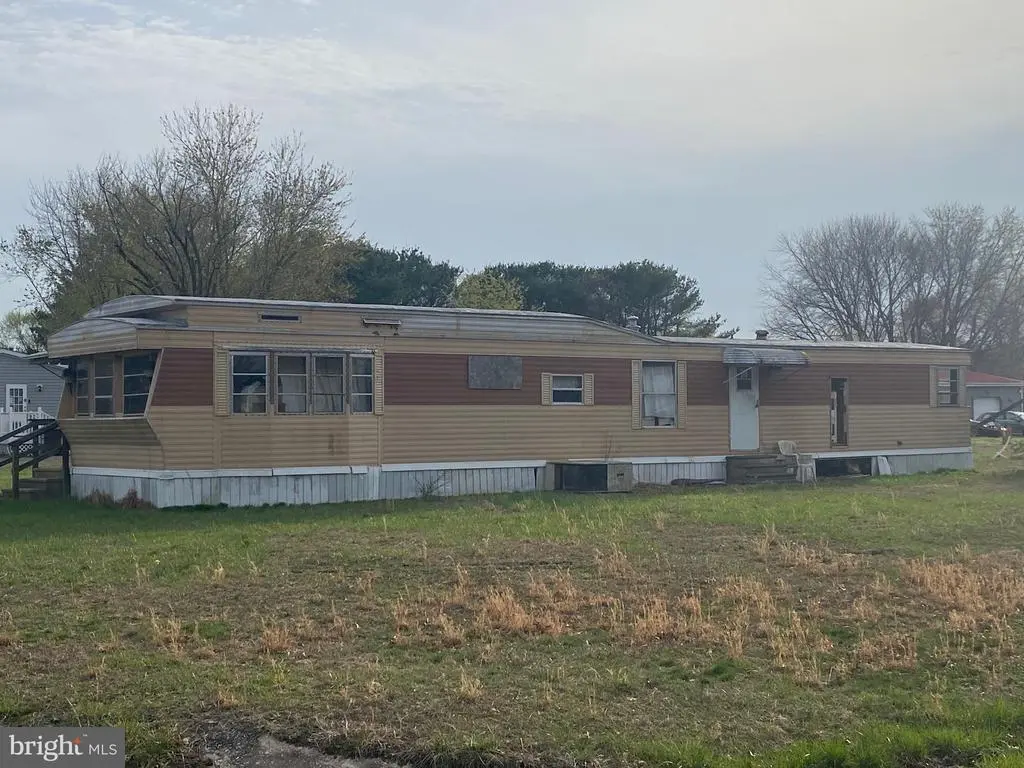 27824 Park Ln, Laurel